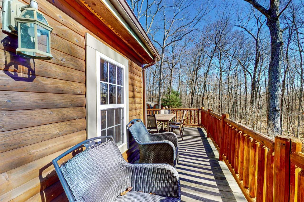 Pine Woods Cabin МакГенрі Екстер'єр фото
